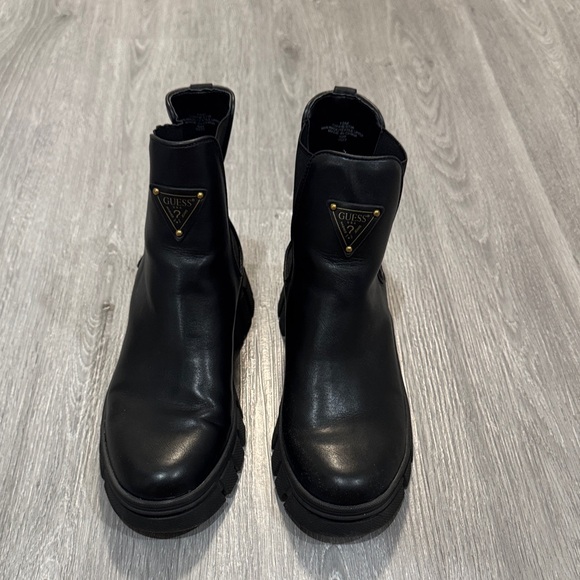 Guess Black Leather Ankle Booties - Picture 1 of 9